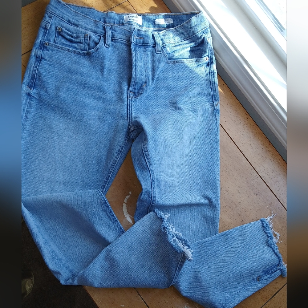 Kensie Luxe Ultimate High Rise Skinny Jeans 8/29